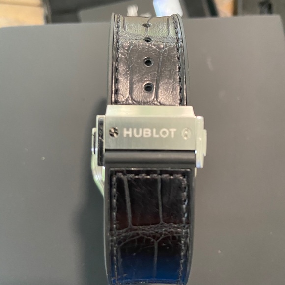 Hublot Classic Fusion watch SOLD! - Picture 3 of 9